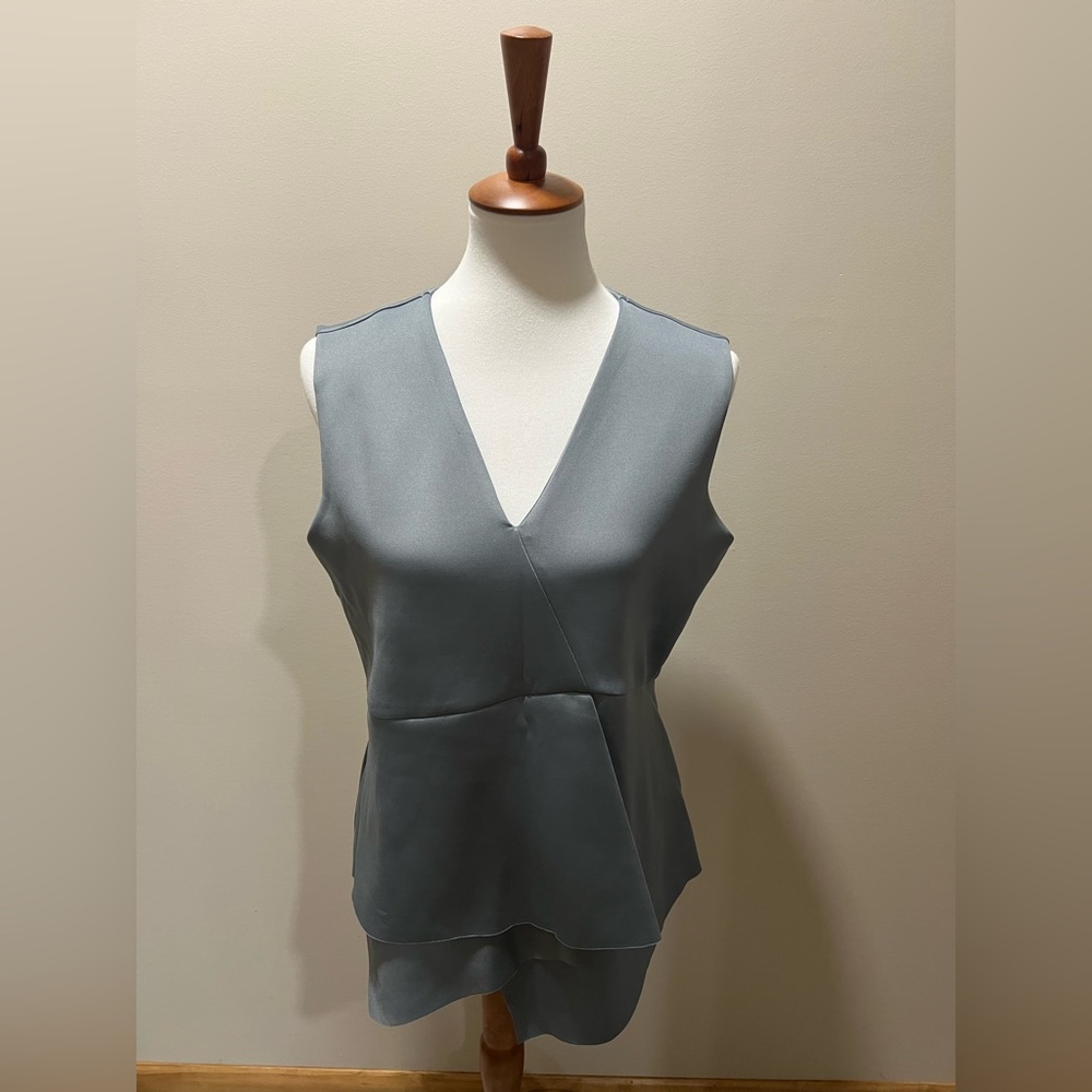 Elizabeth & Clarke pull over blouse